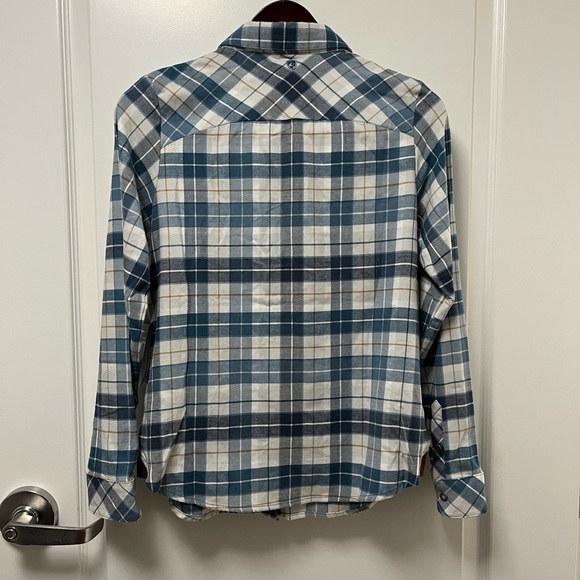 Women’s size small KUHL flannel shirt - Picture 2 of 3